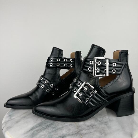 Steve Madden Like New Black Grazia Pointed Toe Silver Buckle Moto Bootie (Sz 8) - Picture 9 of 13